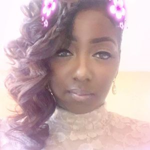 Meet your Posher, Joi